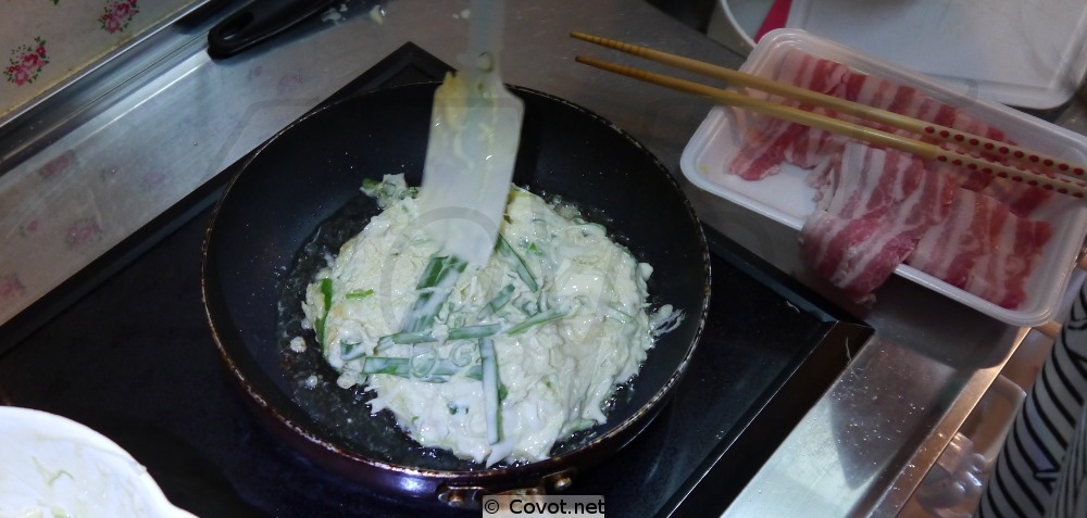 Okonomiyaki - Japanischer Kohl Pfannkuchen